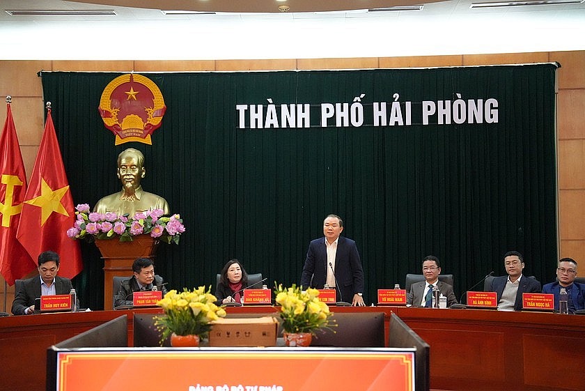 Đồng chí Nguyễn Kim Tinh, Phó Bí thư thường trực Đảng ủy Bộ Tư pháp gửi lời cảm ơn Lãnh đạo Thành phố Hải Phòng.
