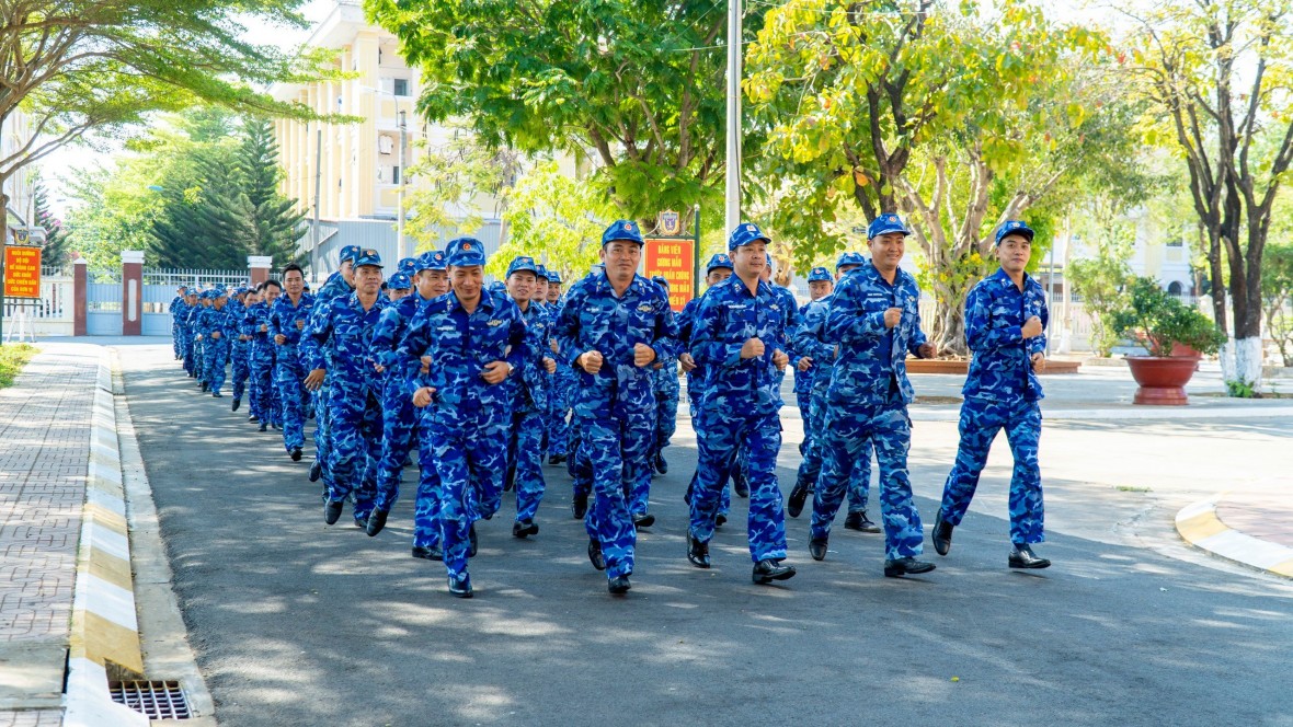 Sôi nổi Ngày chạy thể thao Quân sự tại Bộ Tư lệnh Vùng Cảnh sát biển 3