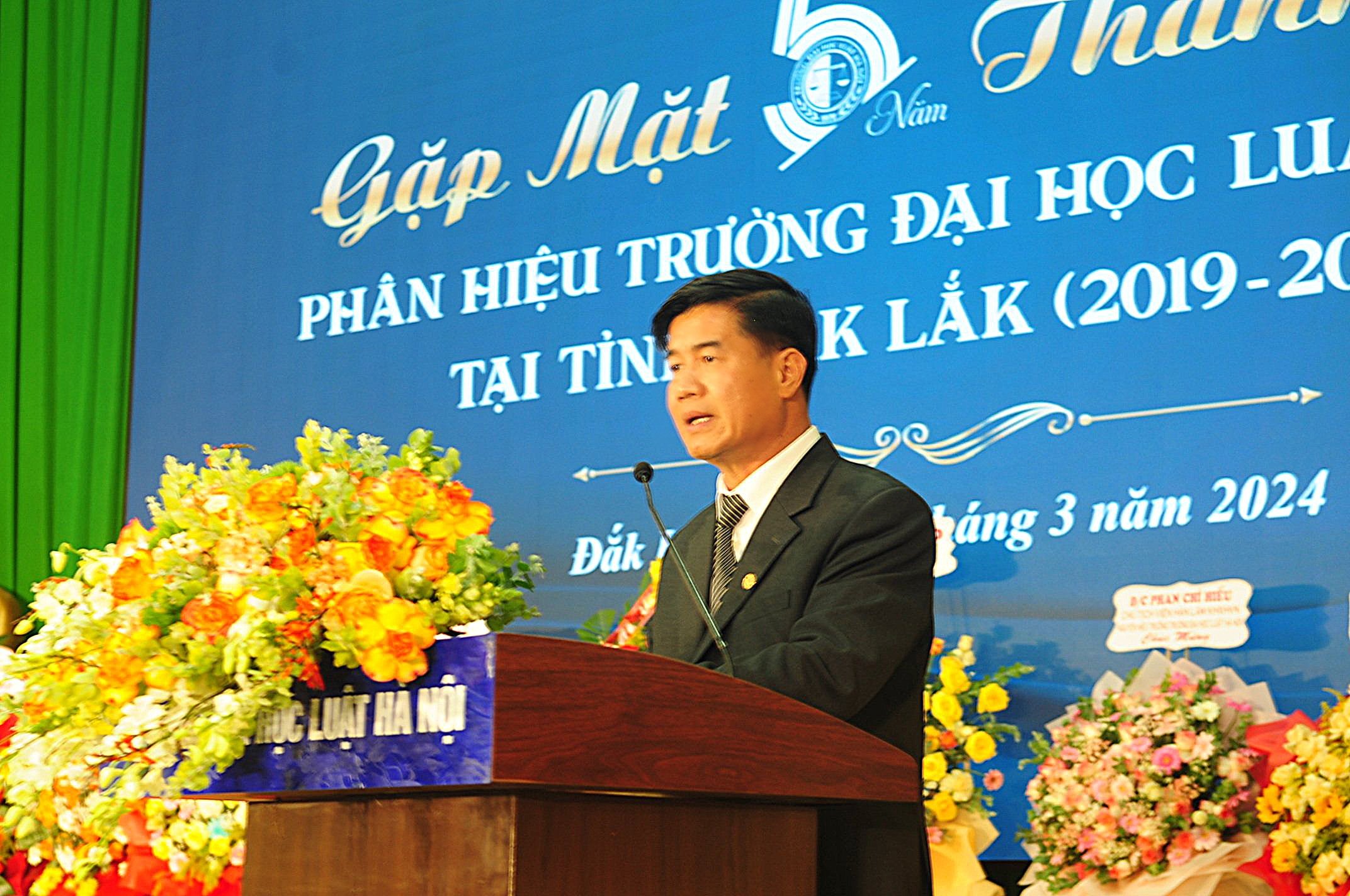 Bộ trưởng Lê Thành Long dự kỷ niệm 5 năm thành lập Trường Đại học Luật Hà Nội phân hiệu tại Đắk Lắk - Ảnh 3.