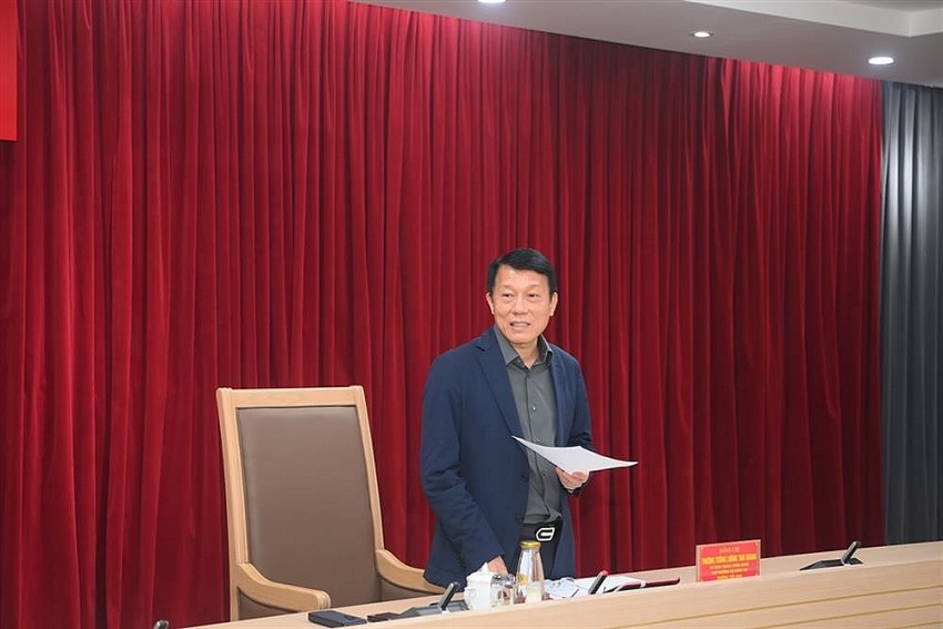 Thứ trưởng Bộ Công an Lương Tam Quang phát biểu kết luận Phiên họp.
