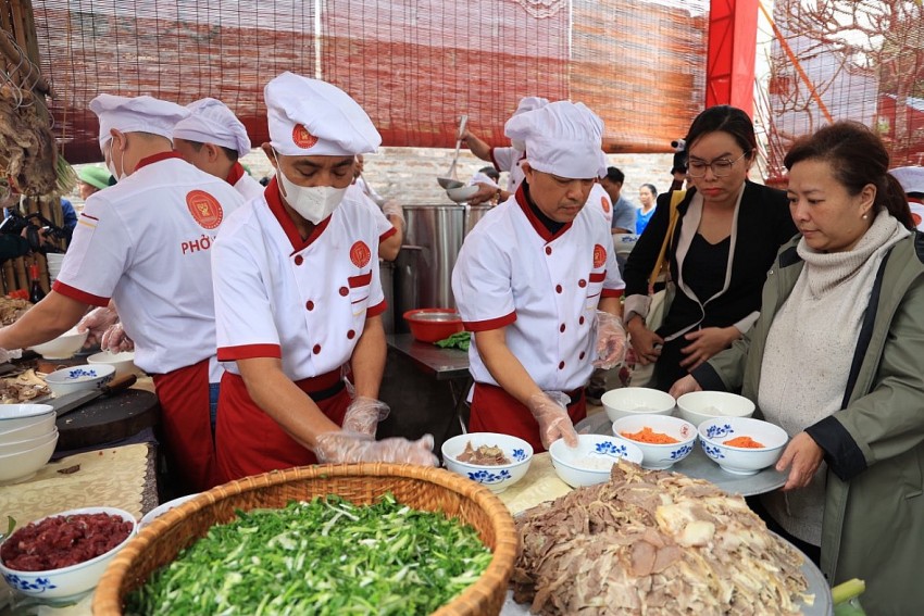 Festival Phở Nam Định 2024: Tôn vinh văn hoá ẩm thực Phở