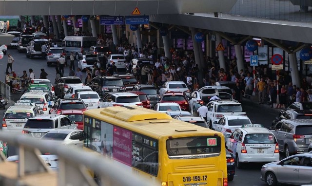 14 tuyến xe chở khách kết nối sân bay Tân Sơn Nhất sắp đi vào hoạt động