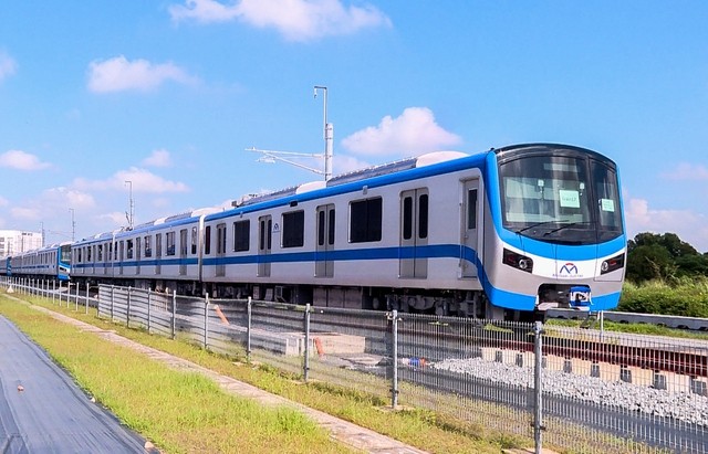 Metro số 1 Bến Thành – Suối Tiên sẽ chạy 7 đoàn tàu từ ngày 1/7