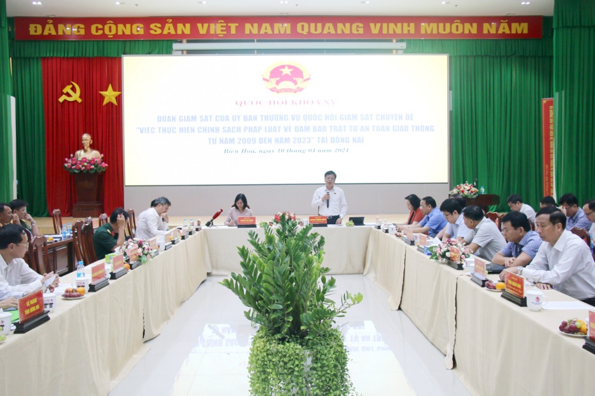 Đoàn giám sát của Ủy ban Thường vụ Quốc hội làm việc với UBND TP Biên Hòa