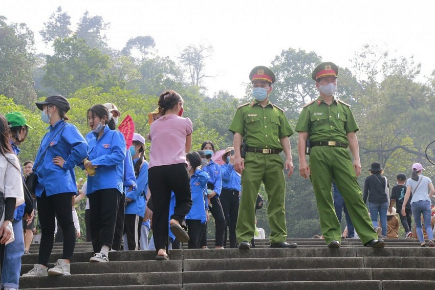 Gần 1000 người đảm bảo an ninh dịp giỗ Tổ Hùng Vương 2024.
