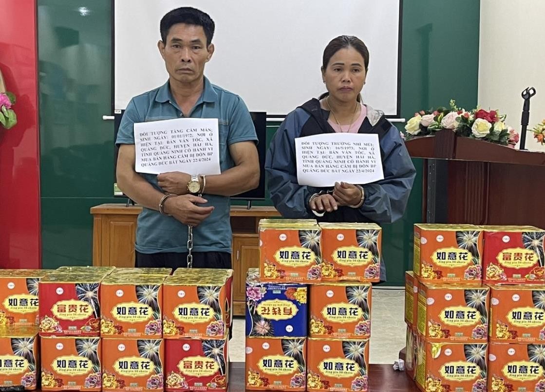 Quảng Ninh: Bắt giữ cặp vợ chồng buôn bán pháo nổ số lượng lớn