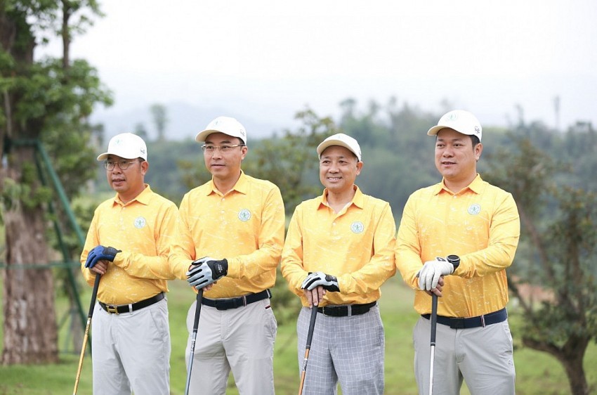 Gần 100 vận động viên tham gia Giải Golf thành phố Lào Cai, lần thứ I, năm 2024
