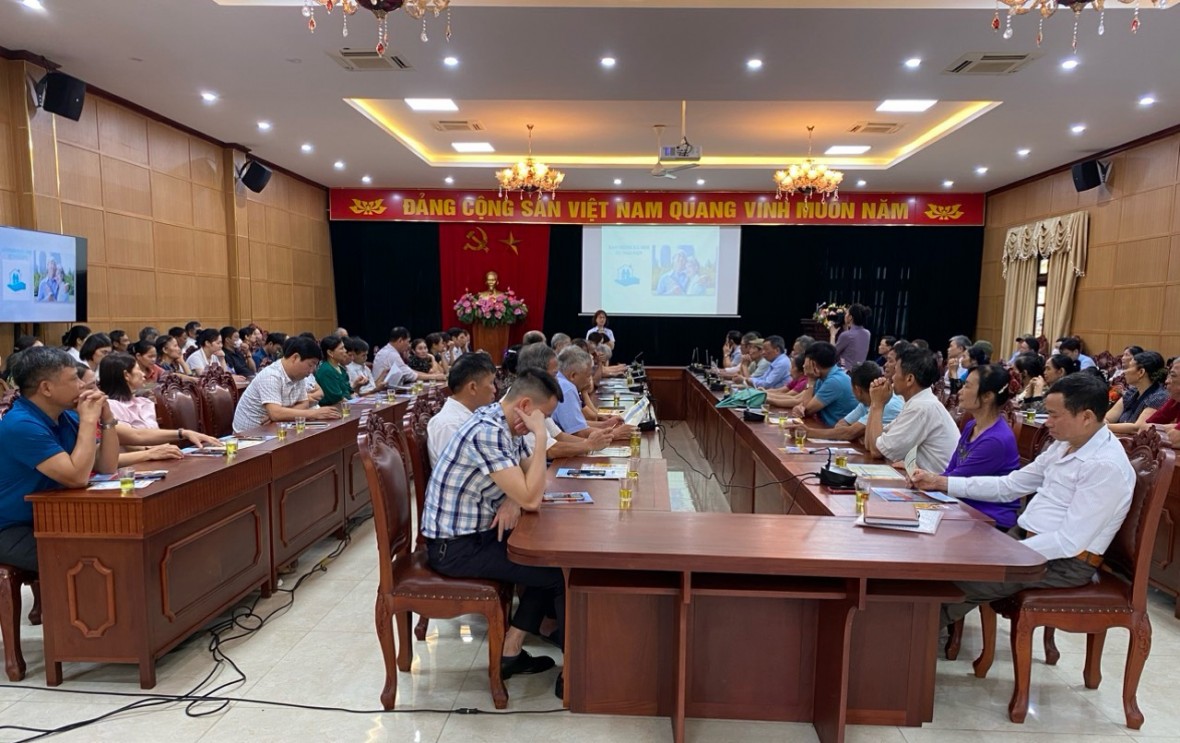 Một buổi tuyên truyền chính sách BHXH, BHYT với 230 hội viên nông dân huyện Tiên Du, tỉnh Bắc Ninh.