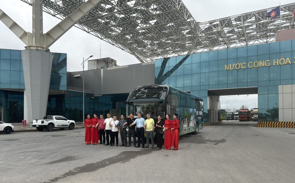 Quảng Ninh: Khởi động tuyến vận chuyển hành khách qua cầu Bắc Luân II
