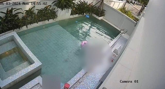 Quảng Ninh: Hai trẻ đuối nước ở bể bơi, một em tử vong