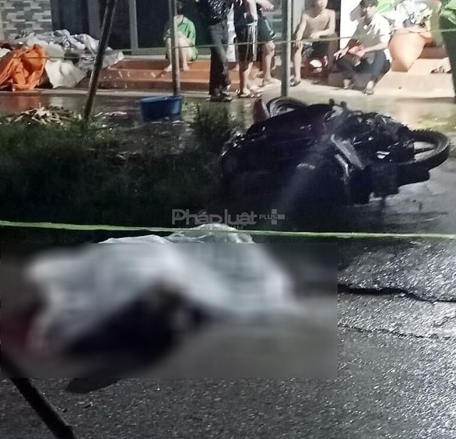 Hà Giang: Đâm vào cọc tiêu ven đường, 2 người đi xe máy thương vong