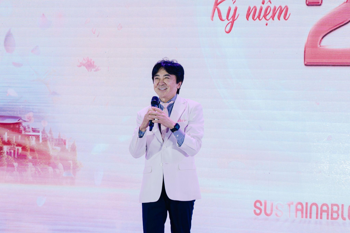 Ông Shinichi Watanabe - Chủ tịch Tập đoàn EVER Nhật Bản phát biểu tại sự kiện kỷ niệm thành lập EVER Việt Nam.