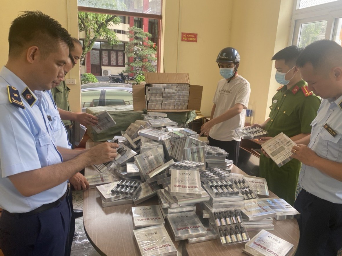 Thu giữ 5.390 sản phẩm dùng cho thuốc lá điện tử tại Quảng Ninh