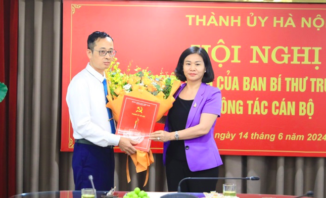 Ông Hoàng Văn Toái, được chuẩn y giữ chức Phó Chủ nhiệm Ủy ban Kiểm tra Thành ủy Hà Nội