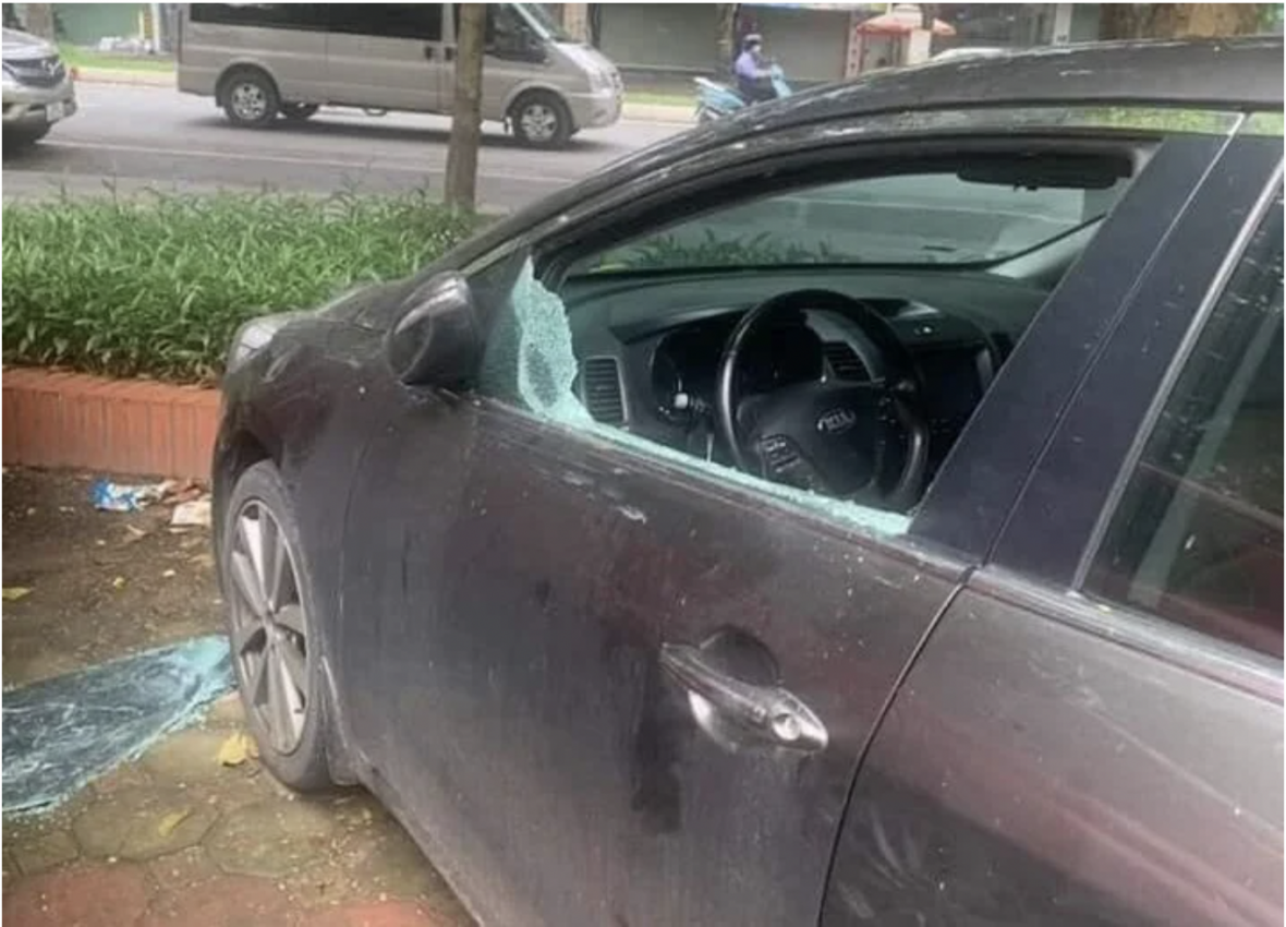 Điều tra vụ 9 ô tô bị đập vỡ kính trong đêm tại chung cư ở Hà Nội