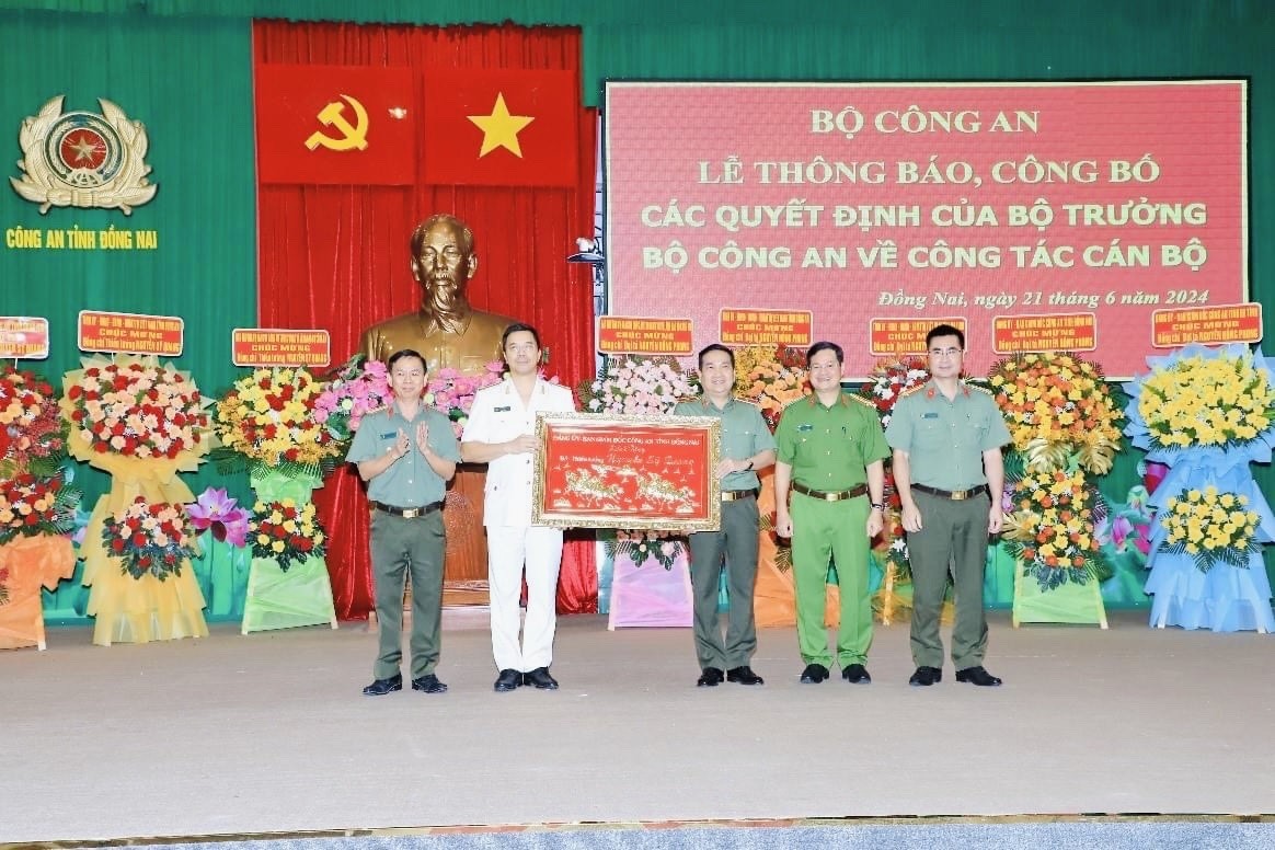 Đại tá Nguyễn Hồng Phong làm giám đốc Công an tỉnh Đồng Nai