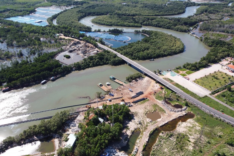 Công ty Cổ phần Đăng Lộc Phát từng được phê duyệt là chủ đầu tư của dự án nạo vét và tận thu khối lượng vật liệu công trình luồng Sông Ray. 