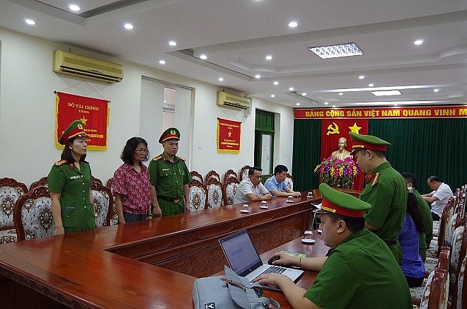 Bắt Phó giám đốc Sở Tài chính và hai cán bộ Sở GD&ĐT tỉnh Hà Giang