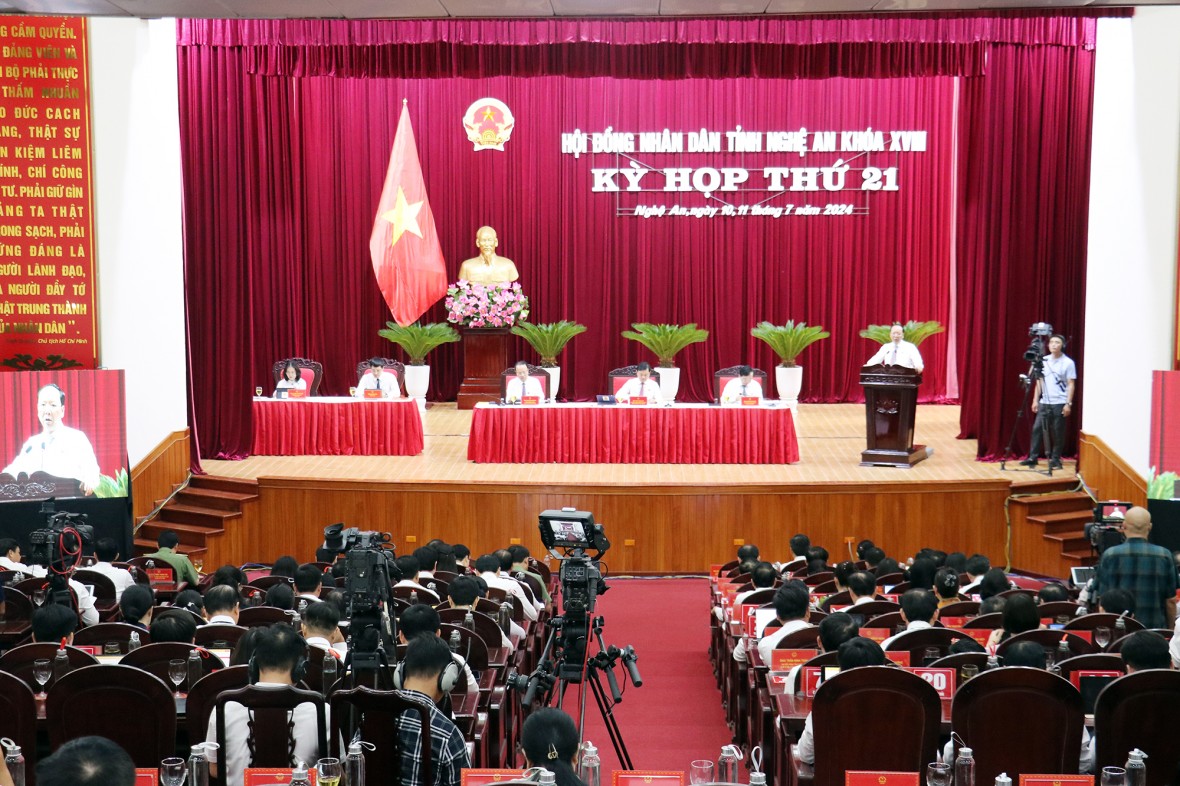 Kỳ họp thứ 21 HĐND tỉnh Nghệ An khóa XVIII diễn ra trong 2 ngày.