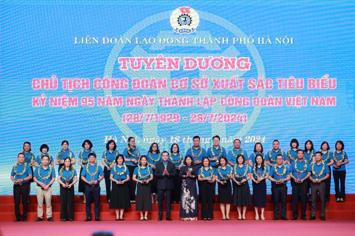 Liên đoàn Lao động Thành phố Hà Nội tuyên dương cán bộ công đoàn cơ sở xuất sắc tiêu biểu