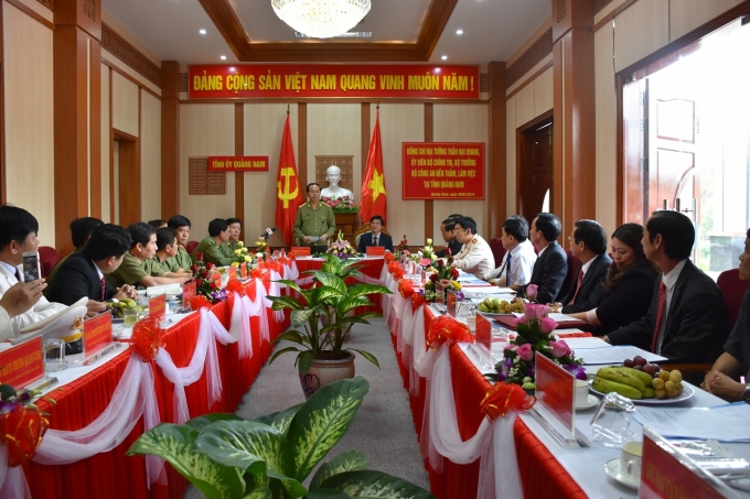 Bộ trưởng Trần Đại Quang l&agrave;m việc với Ban Thường vụ Tỉnh ủy tỉnh Quảng Nam.
