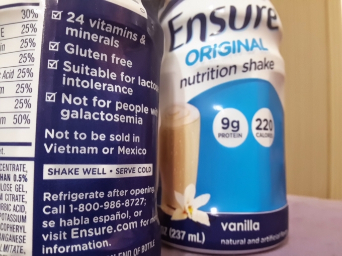 Một sản phẩm của sữa Ensure c&oacute; d&ograve;ng chữ&nbsp;&ldquo;Not to be sold in Vietnam or Mexico&rdquo;.
