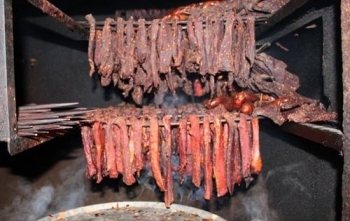 Thịt lợn “đội lốt” thịt trâu khô tung hoành mạng facebook?