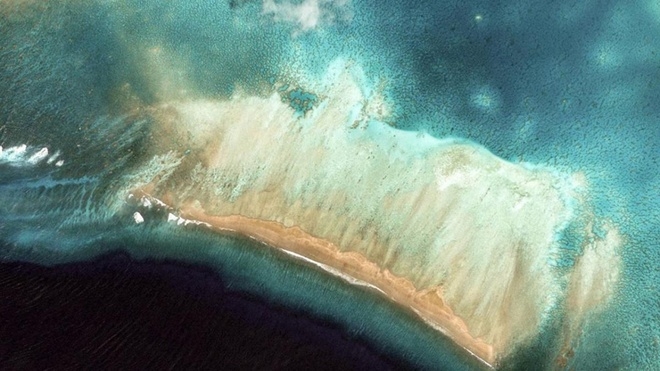 Quốc đảo Kiribati, Th&aacute;i B&igrave;nh Dương c&oacute; 33 đảo san h&ocirc; v&ograve;ng.