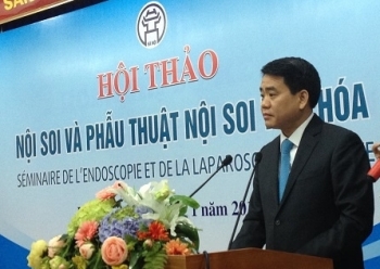 Chủ tịch Hà Nội mời bác sỹ hàng đầu thế giới chữa bệnh cho dân