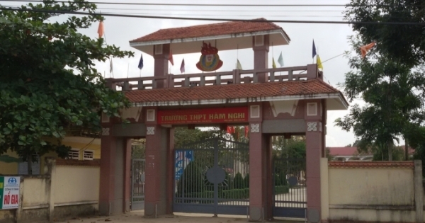 Hà Tĩnh: Công an đến trường... bắt giam một học sinh cấp 3