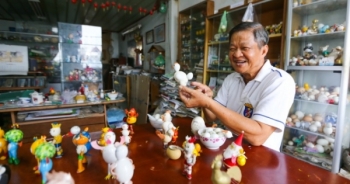 Thầy giáo về hưu ở Sài Gòn cùng với những bộ vỏ trứng được sưu tập