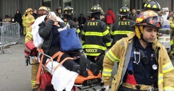 Tàu lửa trật bánh tại New York, hơn 100 người bị thương