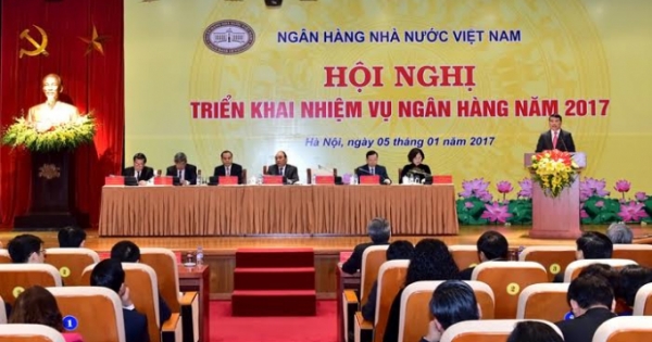 Thủ tướng Nguyễn Xuân Phúc dự Hội nghị triển khai nhiệm vụ ngân hàng năm 2017