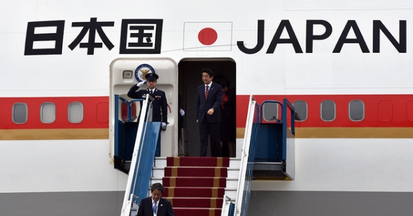 Thủ tướng Nhật Bản Shinzo Abe đến Hà Nội