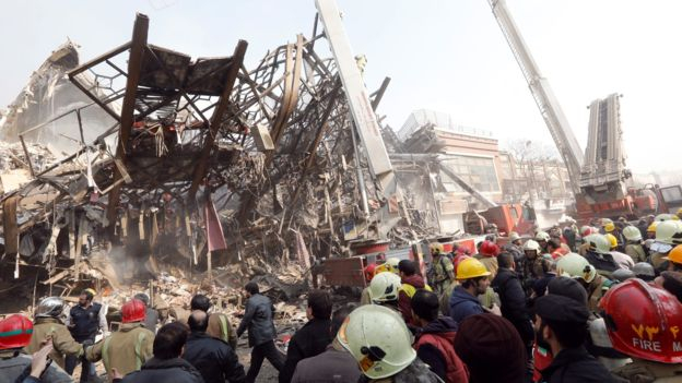 Hiện trường vụ cháy lớn tại trung tâm thương mại ở Iran: 30 lính cứu hỏa thiệt mạng