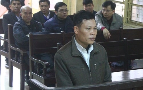 Tuyên án 20 tháng tù đối với 2 cán bộ làm oan sai ông Chấn