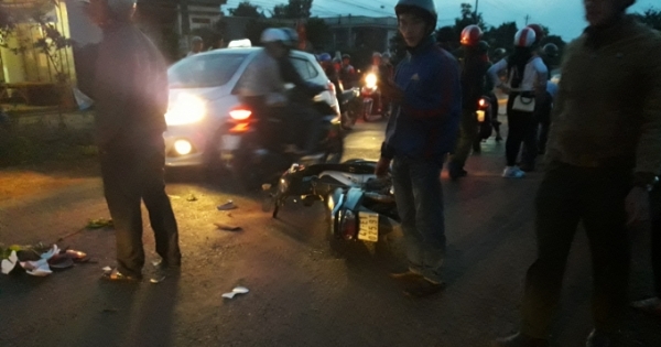 Đắk Lắk: 2 xe máy va chạm, 6 người bị trọng thương