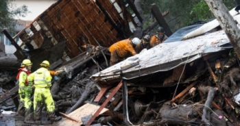 Chùm ảnh lở bùn và lũ lụt tại California, ít nhất 17 người thiệt mạng