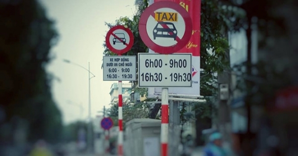 Hà Nội: Những tuyến phố nào cấm Uber, Grab hoạt động giờ cao điểm?