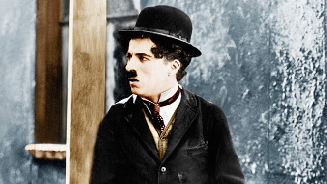 Charlie Chaplin được tạp ch&iacute; Time xếp v&agrave;o danh s&aacute;ch 100 nh&acirc;n vật quan trọng nhất thế kỷ 20.