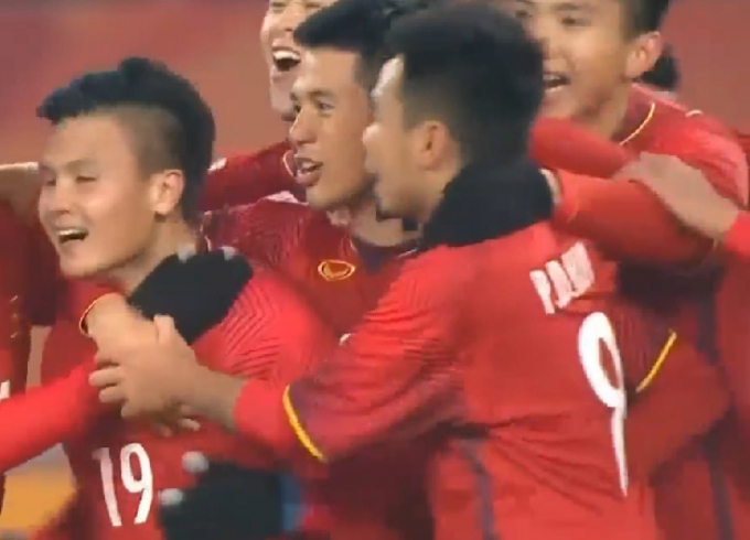 Quang Hải mở tỉ số cho U23 Việt Nam. (Ảnh: cắt từ clip)