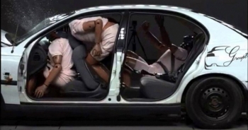 Bản tin Xe Plus: Xử phạt lỗi ngồi ghế sau ô tô không thắt dây an toàn - Khó nhưng cần thiết!