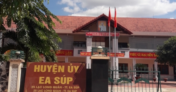 Đắk Lắk: Xuất hiện "cả nhà làm quan" tại huyện Ea Súp?