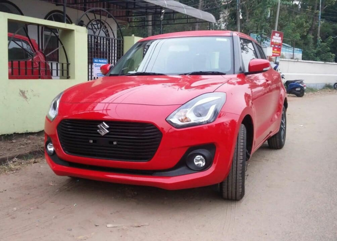 Nh&agrave; ph&acirc;n phối Maruti Suzuki ở Ấn Độ sẽ ph&acirc;n phối ra thị trường Suzuki Swift 2018 3 biến thể kh&aacute;c nhau gồm: V, Z v&agrave; Z +.