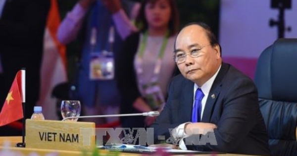 Thủ tướng Nguyễn Xuân Phúc lên đường dự Hội nghị Cấp cao ASEAN - Ấn Độ