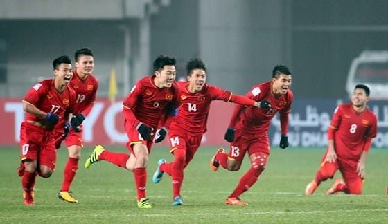 Đội tuyển U23 Việt Nam đang được người h&acirc;m mộ cả nước động vi&ecirc;n tinh thần rất lớn, trong đ&oacute; C&ocirc;ng ty Địa ốc Hưng Thịnh cũng đang tạo
