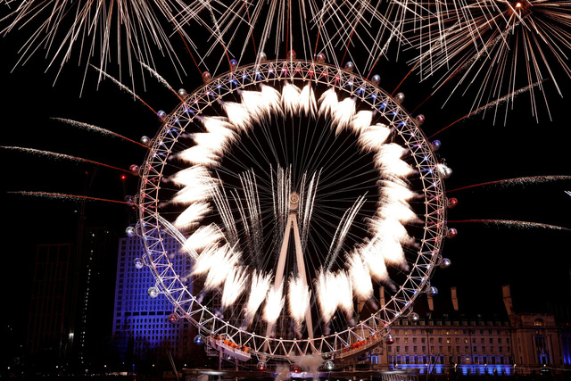 V&ograve;ng đu quay London Eye, biểu tượng nổi tiếng của thủ đ&ocirc; nước Anh.