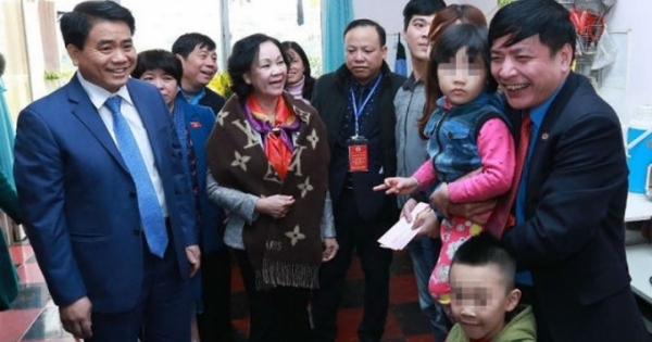 Hàng trăm nghìn công nhân Hà Nội thụ hưởng chương trình chăm lo Tết