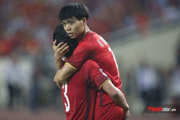 Việt Nam vẫn l&agrave; đội duy nhất vượt qua v&ograve;ng bảng một kỳ ASIAN Cup.