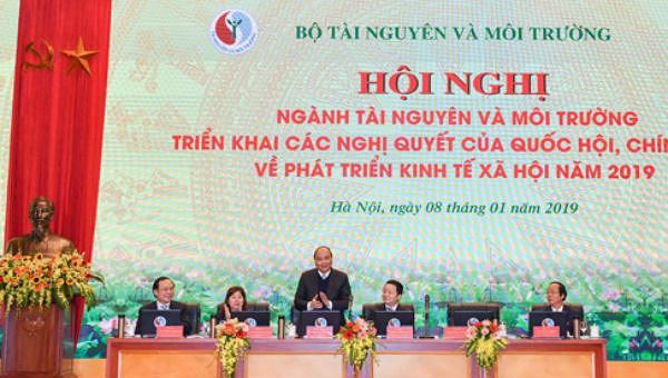 Thủ tướng Nguyễn Xu&acirc;n Ph&uacute;c ph&aacute;t biểu chỉ đạo tại Hội nghị